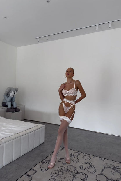 Chambre Secrète Garter Set